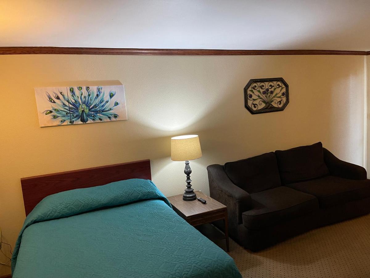 Motel Highland Court Fairmont